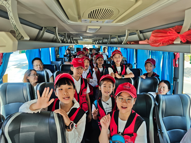 我们来上岗啦~ 跟着图书去旅游·推荐官版上线！