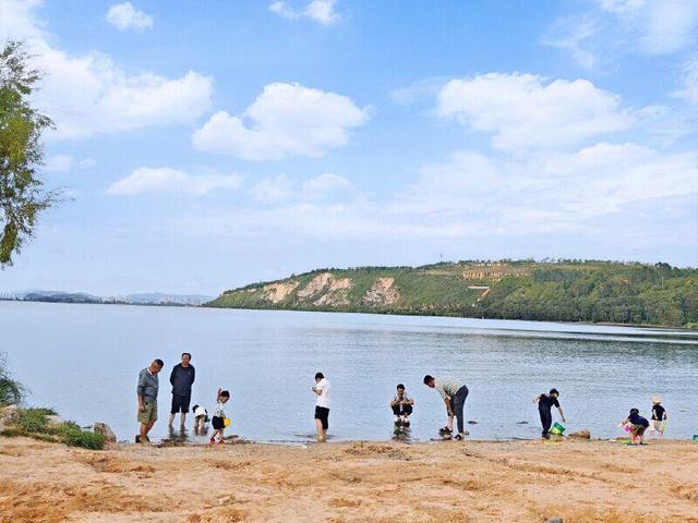 解锁神仙级避暑沙滩！晋宁私藏21℃“小三亚”