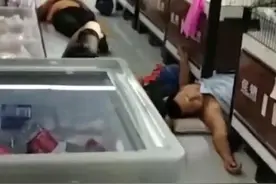 拍客｜老板娘连续3月开空调让农民工进店午休  拍摄者：她真的很善良图片