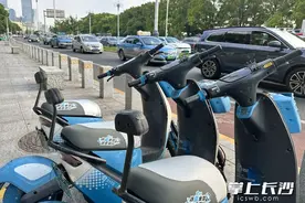 小细节带来大便利 长沙5000辆共享电单车装上手机支架图片