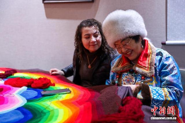 青海举办“大美青海·侨贺新春”2026丙午新年文艺演出系列活动