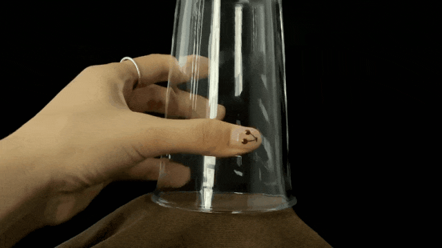 冬天穿得少的女生真的不怕冷吗？