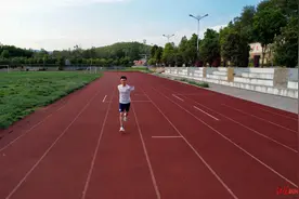 “无臂学霸”杨孟衡：从剑桥毕业后创业陷低谷 “高考带给我面对未来的勇气”图片