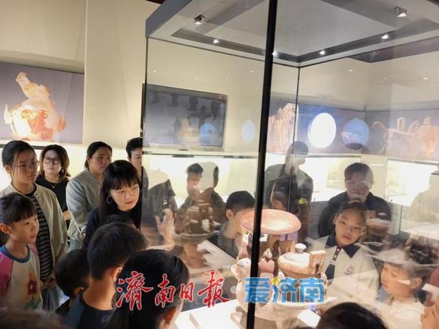 一年四季 泉在济南丨文化供给增活力 服务保障暖人心——济南市博物馆国庆中秋活动完美收官