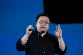 罗永浩称iPhone 15闪念胶囊抄得很好 并非毫无新意图片