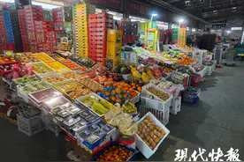 春季水果大量上新，苏州市场每天上市量超800吨图片