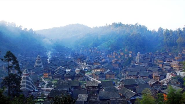 山间村落秋意浓，“村”游贵州正当时！