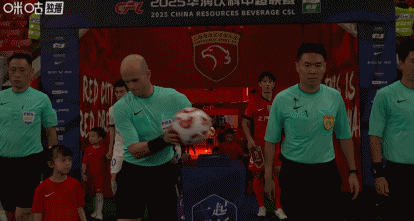 海港1-1津门虎丢榜首