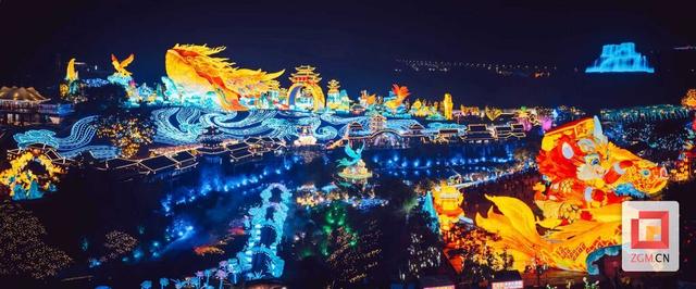 华灯映世 光耀盐都——写在第32届自贡国际恐龙灯会正式亮灯之际