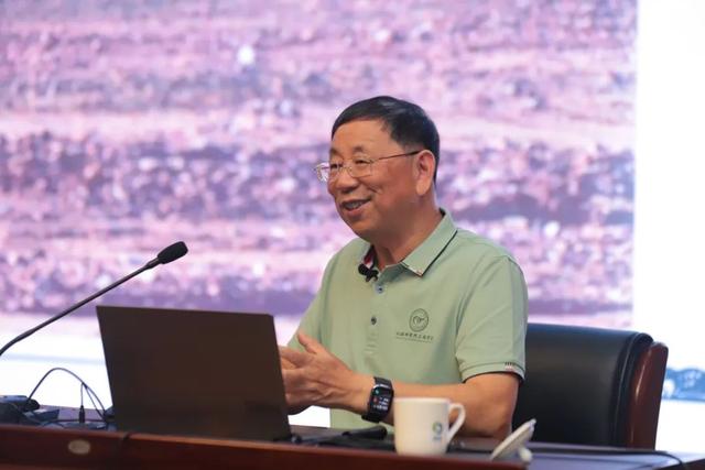“科学与中国”内蒙古行系列活动举办
