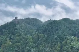 安徽九华山：缥缈云海 景色如画图片