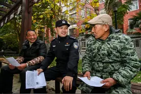 蔡甸民警燕占飞：光荣在于平淡 艰巨在于漫长图片