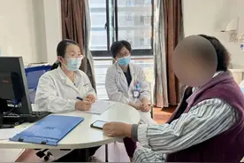早发现早干预，静安这个门诊为老年痴呆按下“慢行键”图片