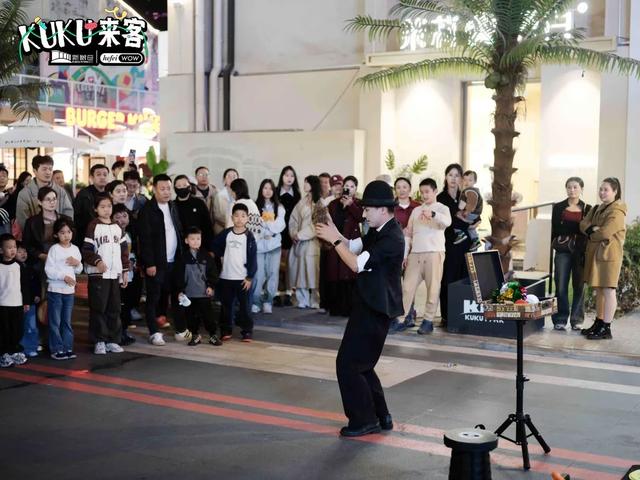 月下读诗、影迷见面会、艺文雅集……蜀山周末“趣”处多，Citywalk走起！