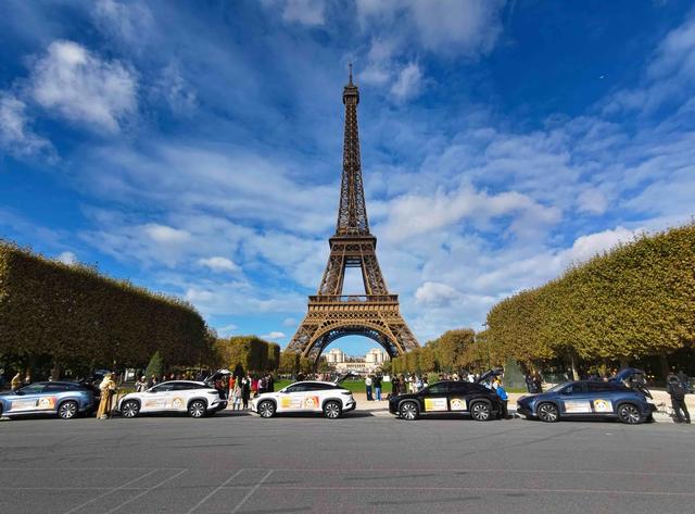 “成都熊猫周”欧洲行圆满收官