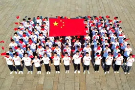 洛阳老城区：“我爱你 我的祖国” 嘹亮歌声唱响时代主旋律图片