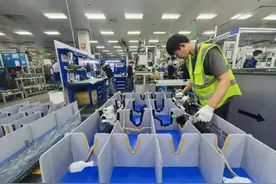 节日“不打烊”｜嘉定企业赶订单忙生产图片