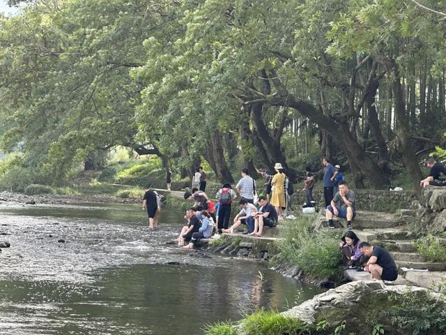 国庆Day3！黄山这里来了许多人