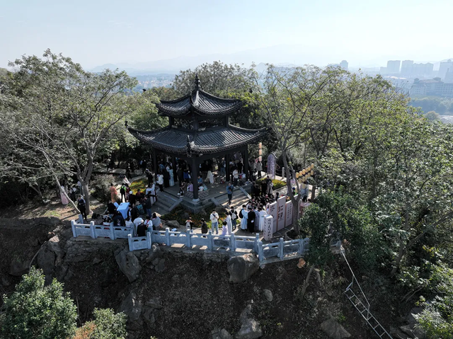 昨天，池州这里太火爆了！