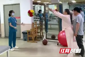 32岁女子突然四肢瘫痪 竟是这个罕见病惹的祸！图片