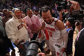 薪火相传：尼克斯步行者恩怨再起 宿敌对决不因时间褪色图片