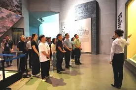 “理响中国·讲好‘中国式商量’故事”网络主题采访活动媒体记者团走进5·12汶川特大地震纪念馆图片