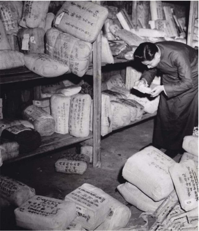 吴真谈上海抗战时期旧书业的商战与谍战