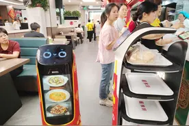 机器人送餐，你见过吗？图片