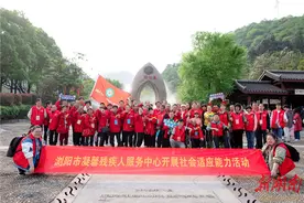 “无手好汉”为残疾人筑起心灵之家图片