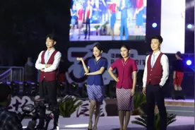 果然视频｜五四青年节，青岛一高校办了场创意T台秀图片