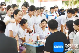 定安：聚四方英才 强发展引擎图片