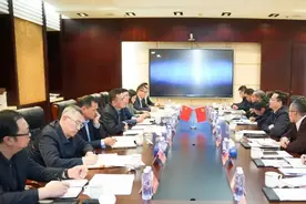 袁泉调研上海杭州湾经济技术开发有限公司及相关产业项目图片