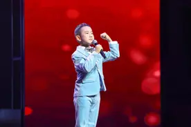 “一百岁的红领巾”诗歌朗诵会长沙举行 激发少儿爱国精神图片