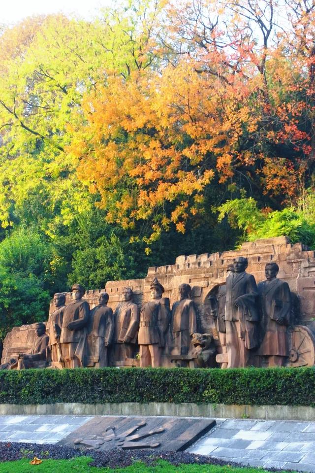 武昌赏秋天花板！这条被推荐100次的山路，迎来最美时刻