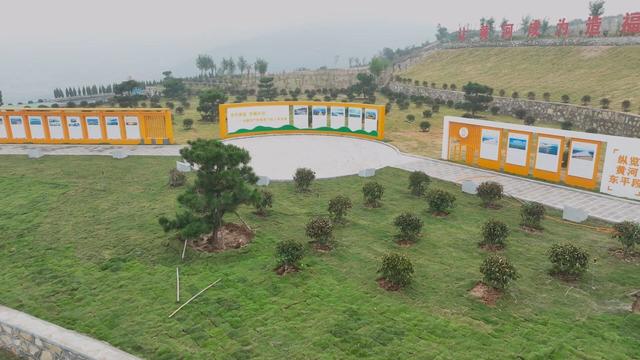 沿着黄河遇见海｜采访团走进东平黄河文化广场：观三水交汇处的文明灯塔