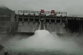 刚刚，新安江水库开始泄洪！杭州多地景区通知暂停开放图片