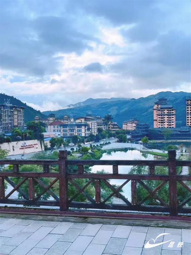 周末“特种兵” 乘动车2天高效打卡滇南