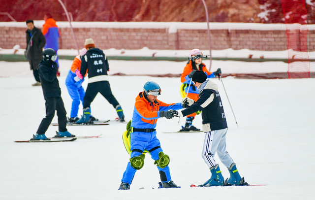 一键收藏！卾冬最全滑雪攻略