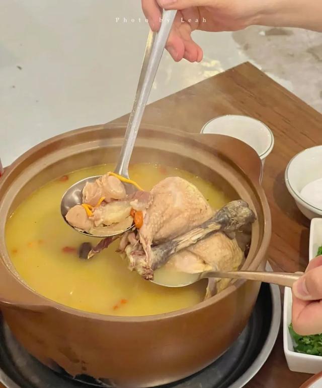 花胶和雪燕能一起炖吗 花胶和雪燕能一起炖吗怎么做