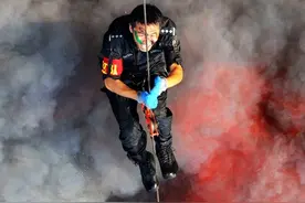 毕小庆：打击犯罪的矛 保护警民的盾图片