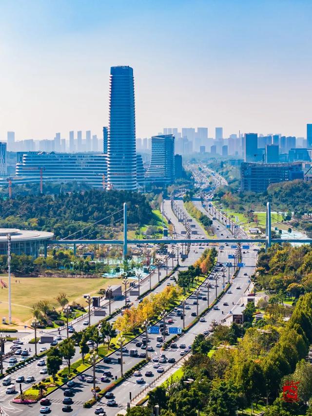 换个角度看荆楚——武汉光谷云端双体验！