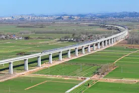 最快1小时43分可达！济南至郑州高速铁路12月8日全线贯通运营图片