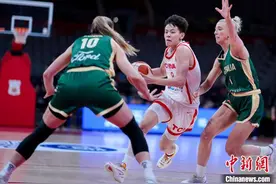 中国女篮战胜澳大利亚 收获奥运热身赛首胜图片