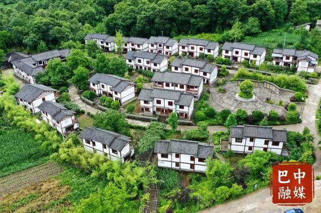 【诗意山水·红色巴中⑫】空山天盆:“红绿共融”的夏日度假胜地