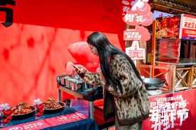 小龙虾3月抢先上市，樱花季销售预计增长两成图片