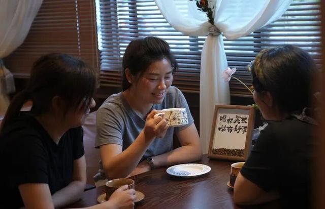 夷陵的AB面：白天村咖夜烤串，老街新巷都好玩！