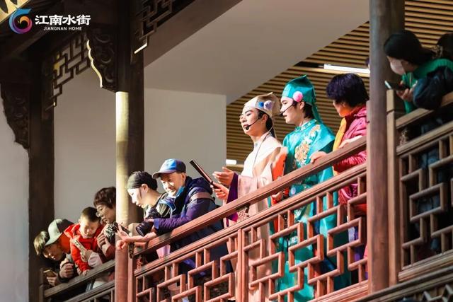 从“一次性打卡”到“反复回访”：江南水街的长尾吸引力在哪里？