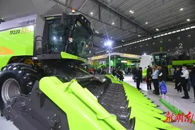 中联重科发布农业机械新产品图片