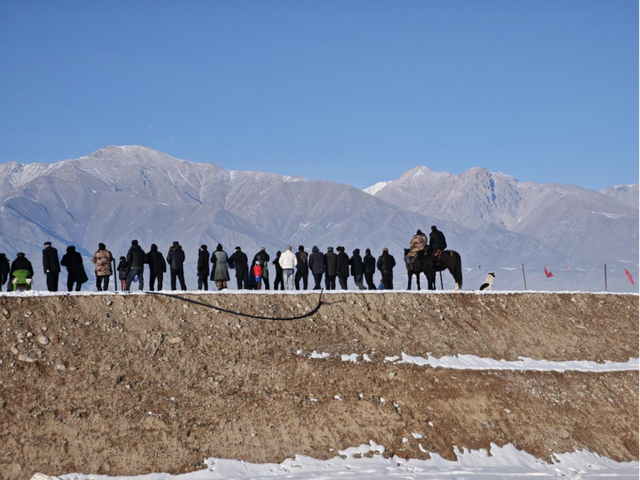 投资千万元，北疆小城温泉县为游客打造免费露天温泉