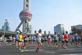 2025上海半马鸣枪，多个“首次”冲击一城双白金图片